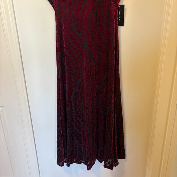 Taylor Dolman Sleeve Velvet Burnout Dress NEW Burgundy Flowy Fall Leaves Classic - Picture 9 of 15